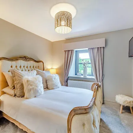 Holme House Eldroth